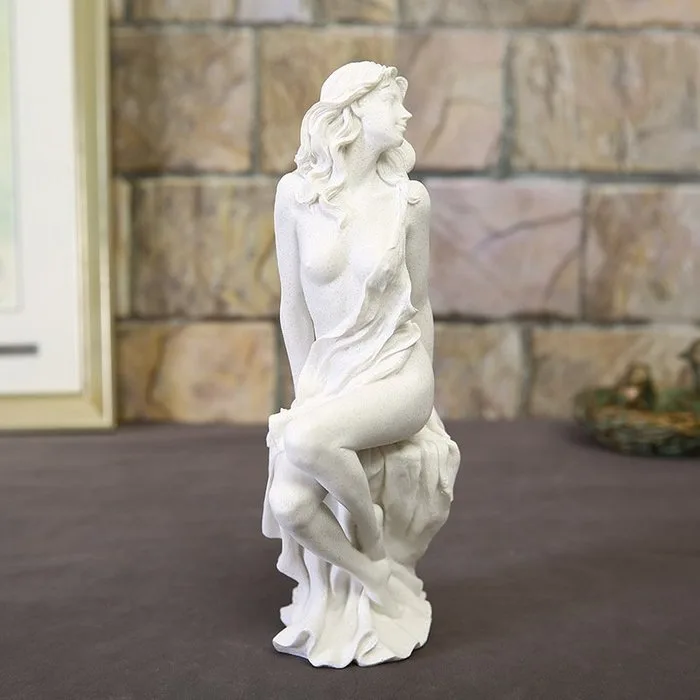 Sculpture, Resin sculpture of a woman with a white sandstone texture - 31 cm - Resin
