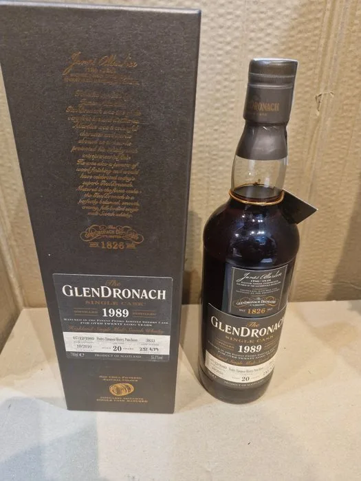 Glendronach 1989 20 years old Cask 3833 - b. 2010 - 700ml - 697 bottles
