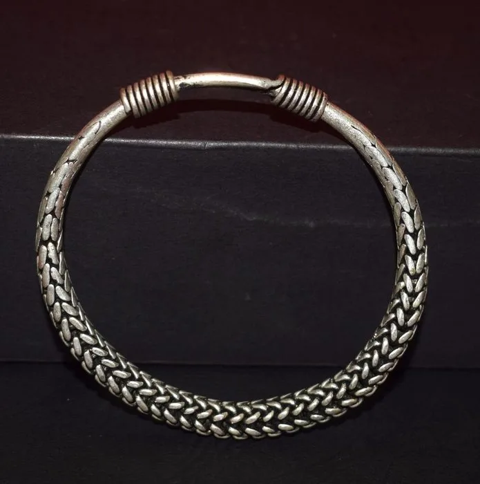 Gorgeous Miao–Hmong bracelet, traditionally braided, 52 g, in ethnic silver. - Laos - Hmong Miao