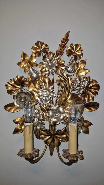 Wallchiere - Metal, Gold