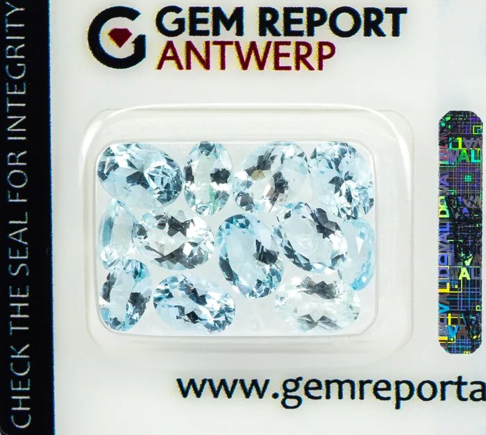 12 pcs Aquamarine - 7.26 ct - Gem Report Antwerp (GRA) - Light Blue
