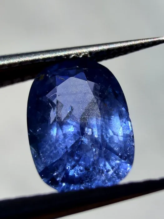 Blue Sapphire - 1.56 ct - Antwerp Laboratory for Gemstone Testing (ALGT) - No Treatment-Intense Blue