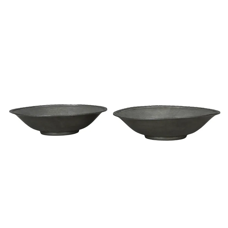 A Pair of Liberty Tudric Pewter Plates (2)