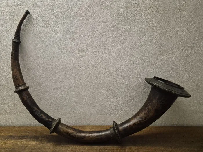 Narsinga/Ramsinga ritual trumpet - Copper - Nepal - 19th century