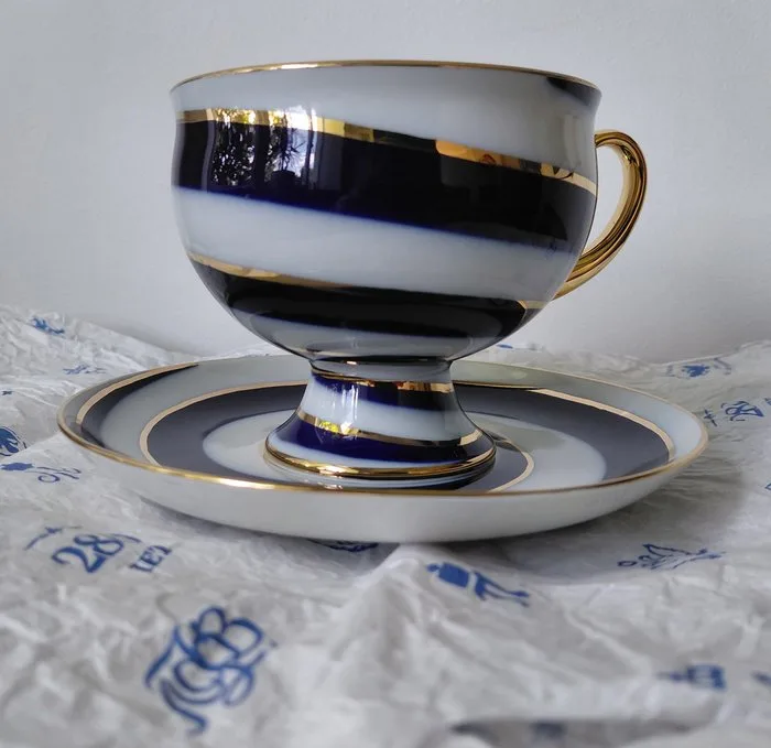 Lomonosov Imperial Porcelain Factory - Galina Shulyak - Cup (2) - Classic - Porcelain, Gold plated - Big Cup - "Serpentine"