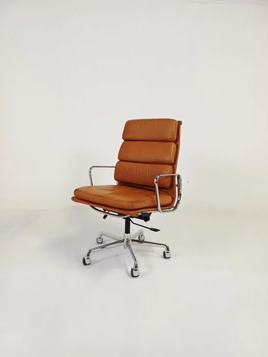 Herman Miller - Charles & Ray Eames - Chair - Soft Pad Executiv EA 219 - Aluminium, Leather