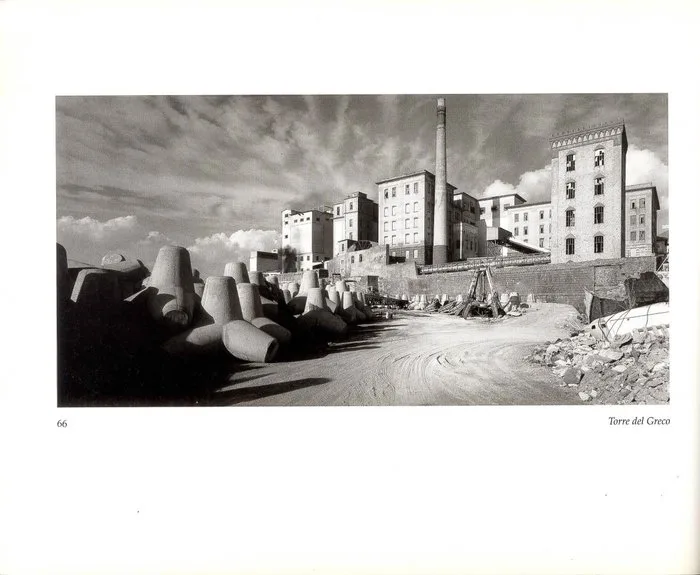 Signed; Mimmo Jodice - La città invisibile, Nuove vedute di Napoli - 2000