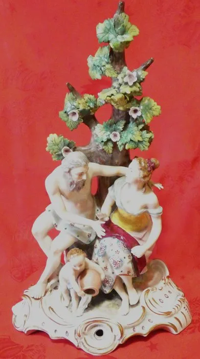 Sitzendorf - Statue, Sitzendorf gruppe - ca. 1920 - 31 cm - Porcelain