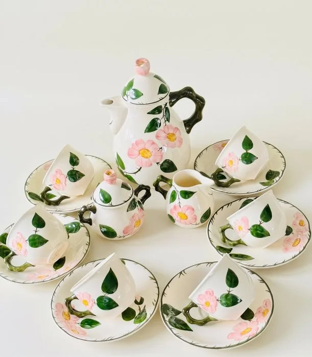 Villeroy & Boch - Coffee set (15) - wild-Rose - Porcelain