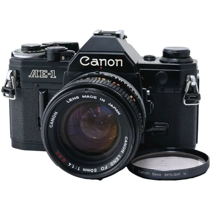 Canon AE-1 black + FD 1,4/50mm S.S.C. | Single lens reflex camera (SLR)