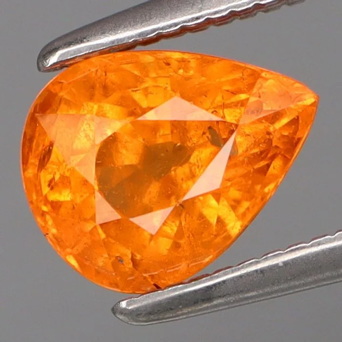 1 pcs Orange Garnet - 1.46 ct - International Gemological Institute (IGI) - Top Fanta Orange Garnet