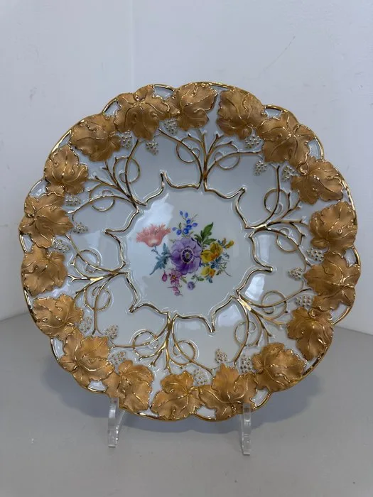 Meissen - Dish - Weinlaub - Porcelain