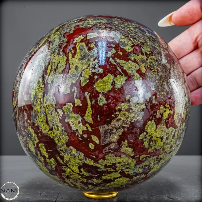 Exclusive dragon's-blood jasper sphere – Symbol of ancient energy and inner strength- 4046.16 g