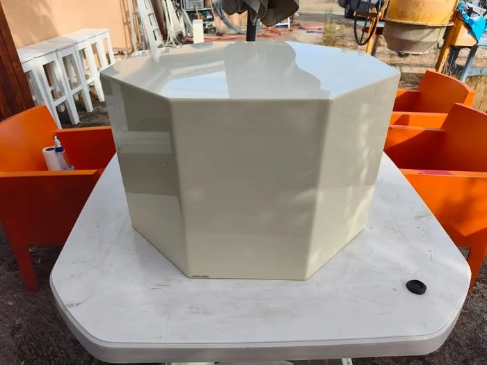 David Lange - david Lange - Coffee table - Polyurethane - David Lange Coffee Table