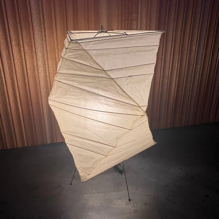 Ozeki & Co., Ltd. / AKARI 26N Japan Exclusive Rare Model - Isamu Noguchi - Floor lamp - AKARI 26N - Iron, Wa-shi (Japanese Traditional Paper) - AKARI Light Sculpture