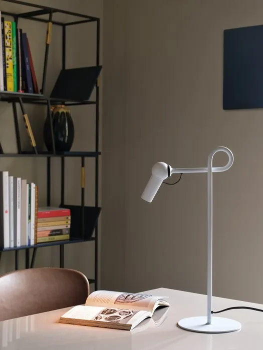KDLN - Jordi Pla - Table lamp - Bird - Metal