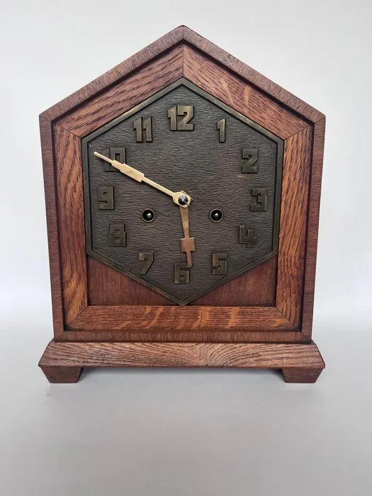 Amsterdam School Clock - Art Deco - Bauhaus - Oak - 1920-1930 - swastika