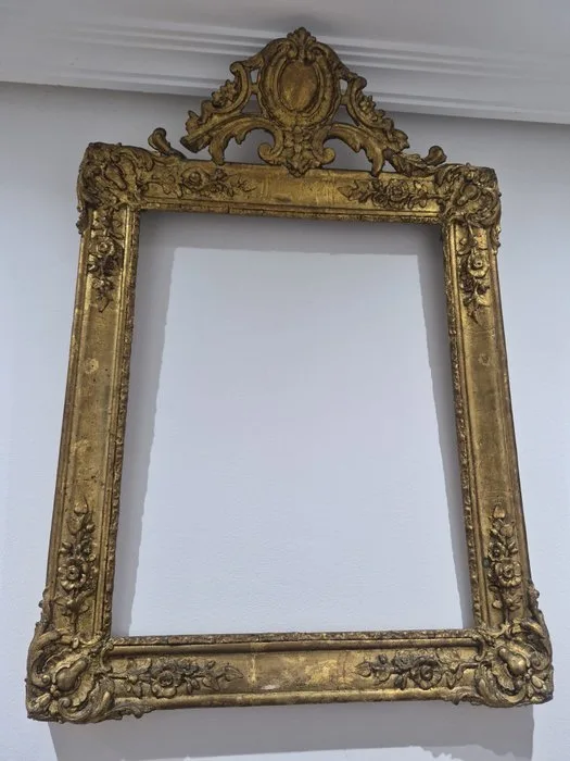 Decorative ornament - France - Fine gold gilded frame