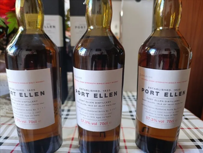 Port Ellen 1979 24 years old 3rd Release - b. 2003 - 70cl - 3 bottles