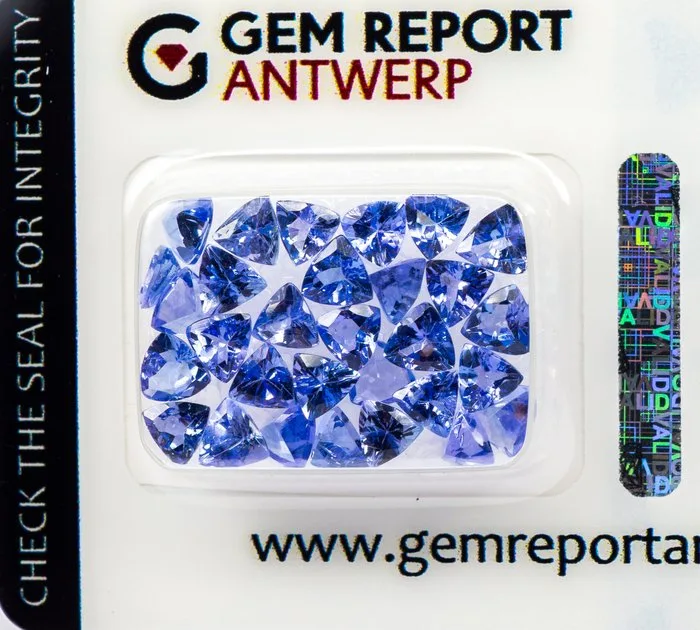 30 pcs Tanzanite - 6.79 ct - Gem Report Antwerp (GRA) - Violetish Blue/Violet