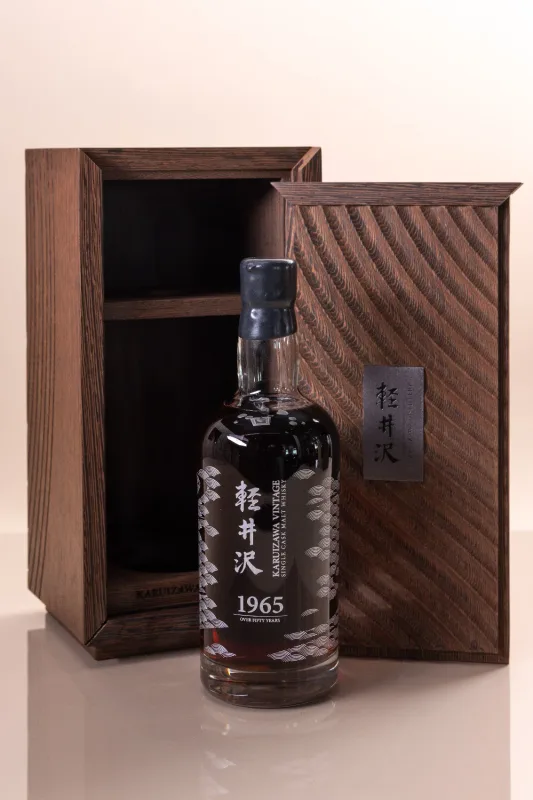 Karuizawa – Streams of Time 1965/2017 Cask #8852 (70cl, 63.1%)