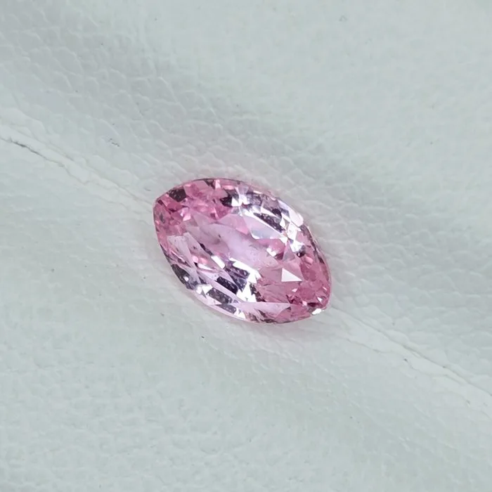 Pink Sapphire - 1.09 ct - Gemological Science International (GSI) - Madagascar Mined Gem