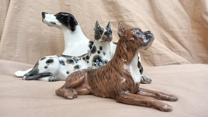 Royal Copenhagen - Holger Christensen - Figure - Collection of 3 Fine Porcelain Dogs – Royal Copenhagen, Lomonosov USSR, Peyró de València (3) - Porcelain
