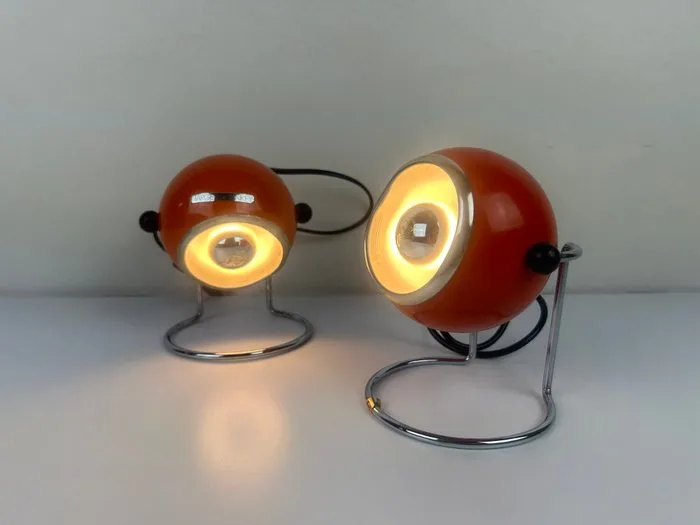 Targetti Sankey - Table lamp (2) - Pair of Eyeball Space Age lamps from the 60s/70s in orange-painted metal