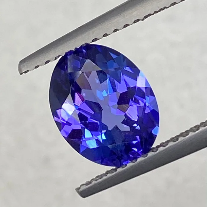 Tanzanite - 2.36 ct - International Colored Gemstone Association (ICA GemLab) - No Heat Statement Piece