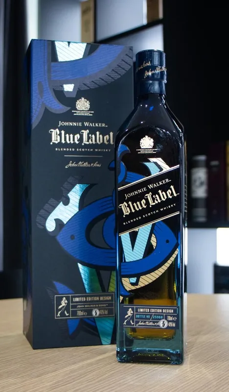 Johnnie Walker Blue Label Icons 2.0 Christmas Limited Edition 2021 (70cl, 40%)