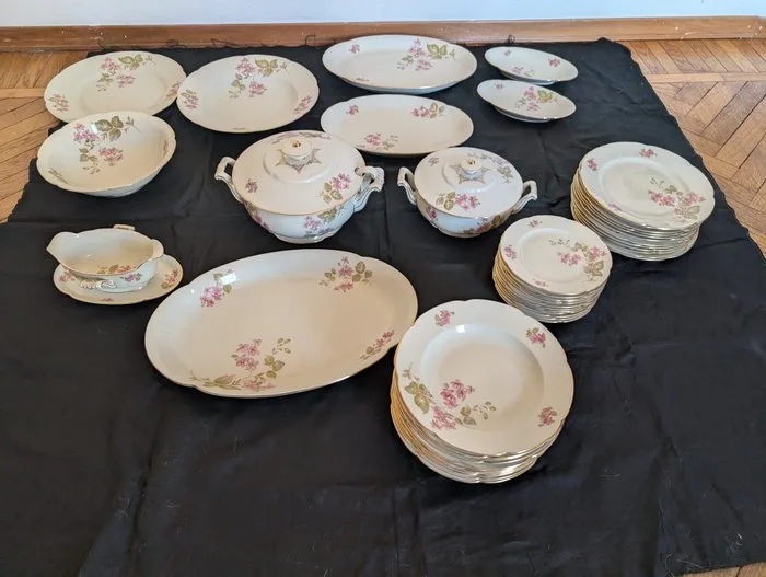 Table service (48) - Porcelain - Royal Prussian Tettau