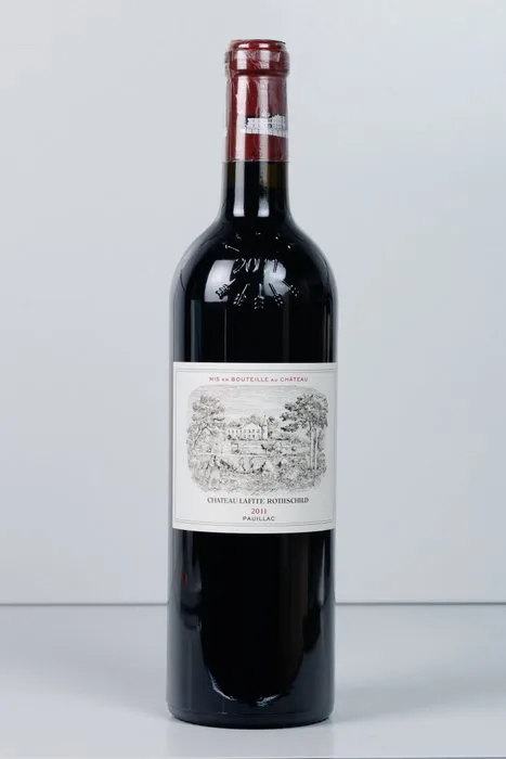 2011 Château Lafite Rothschild - Pauillac 1er Grand Cru Classé - 1 Bottle (0.75L)
