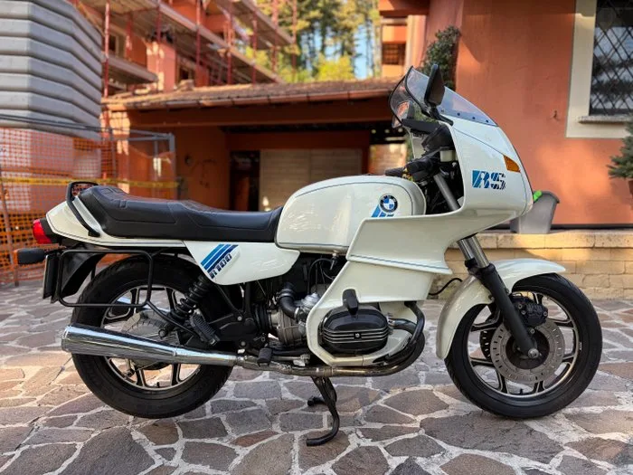 BMW - R 100 RS - 1000 cc - 1987