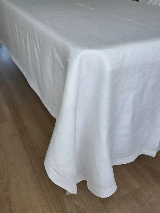 Tablecloth - 276 cm - 157 cm