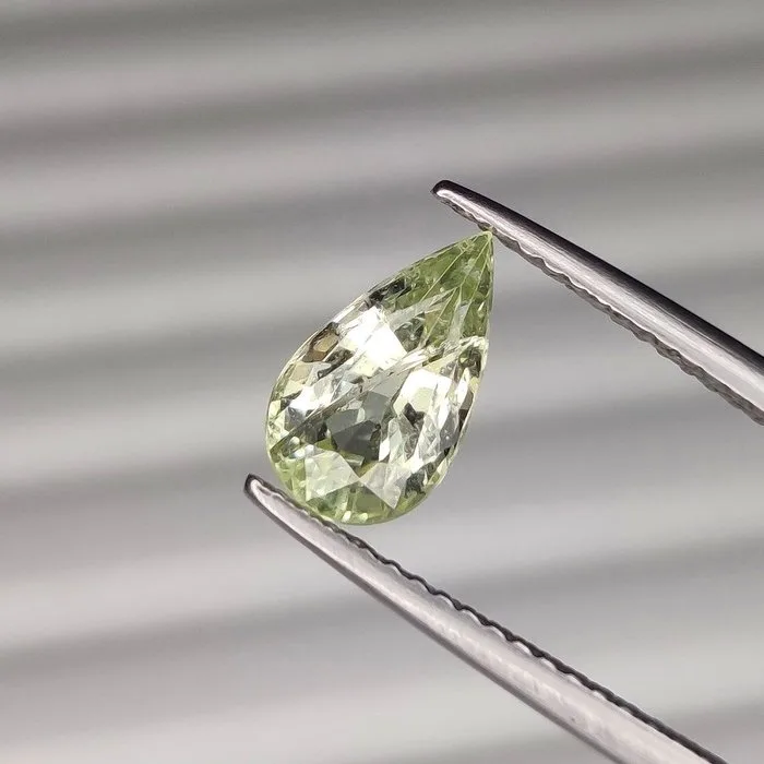 1 pcs Sapphire - 1.77 ct - International Colored Gemstone Association (ICA GemLab) - Top Luster !