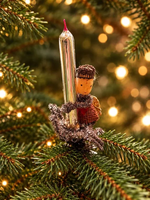 Decorative ornament - Handmade vintage Christmas tree clip with a rag doll, tinsel and glass ornament - Netherlands