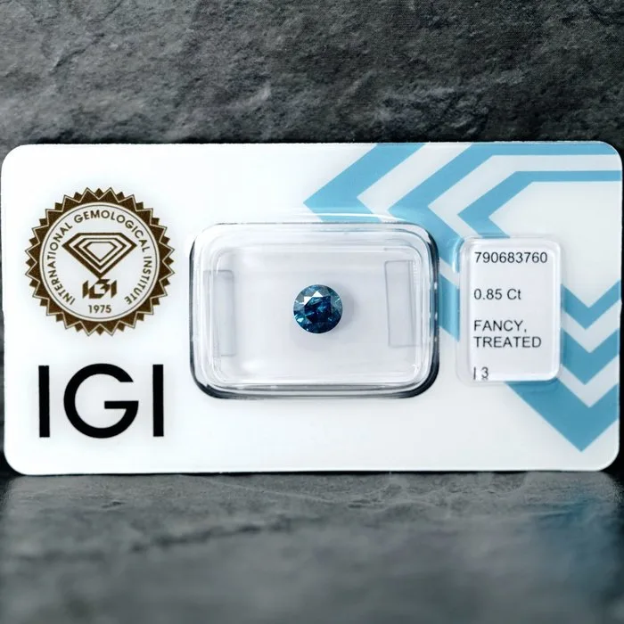 1 pcs Diamond (Colour-treated) - 0.85 ct - Round - Fancy deep Blue - I3 - International Gemological Institute (IGI)