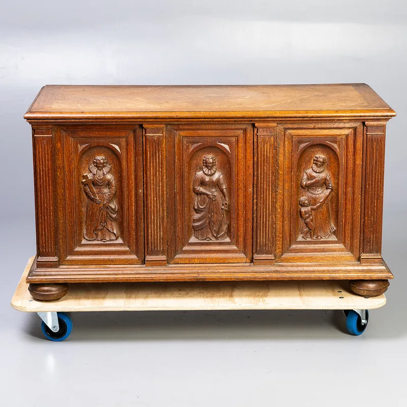 A 20th Century Oak Coffer Box