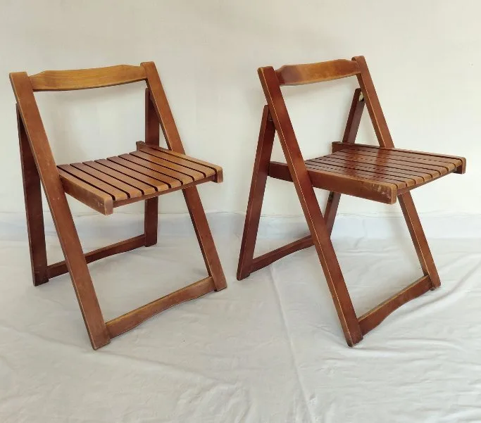 Folding chair - Beech - Two vintage chairs