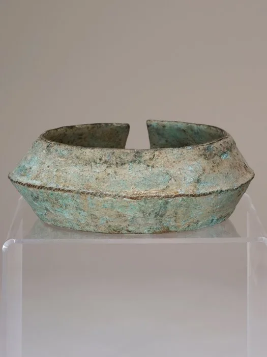 Large Bronze Torque / Prestige Neck Ring – West Africa, Possibly Gan – Copper Alloy – Ø 20 cm