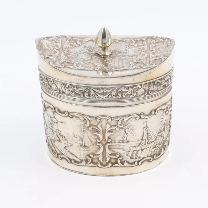 H. Hooijkaas - Theebus - Teacaddy - Schoonhoven, 1910 - Box -.833 silver