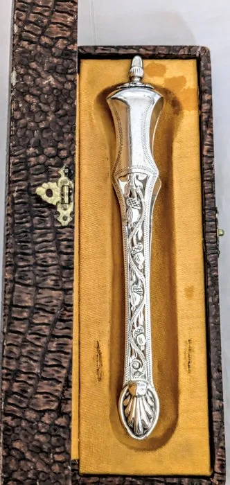 François Pamphile Jozan - Sugar tongs -.950 silver - 1835-1838