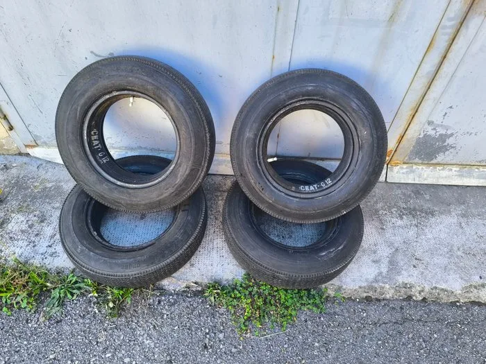 Car part (4) - Fiat - Gomme Originali 5.50-12 CEAT per fiat 600 - 1960-1970