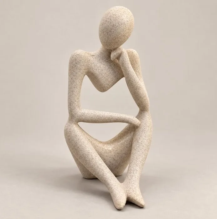 Statue, Zittend figuur - 24 cm - Resin