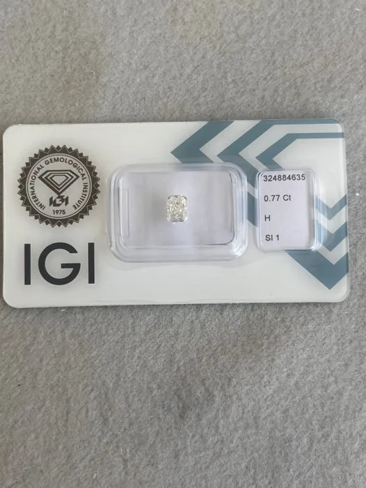 1 pcs Diamond (Natural) - 0.77 ct - Radiant - H - SI1 - International Gemological Institute (IGI)