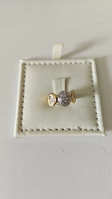 Ring - 18 kt. Yellow gold Diamond (Natural) - Diamond