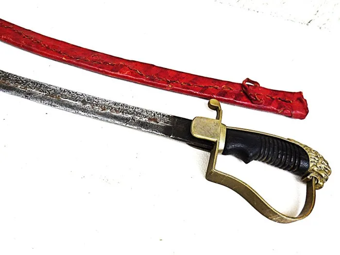 Cavalry sabers of the Imperial Army - Iron, white-metal mounting, fine wood, animal leather. - Ethiopia - 19th century