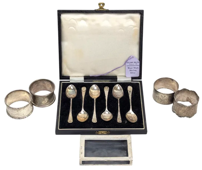 Five Hallmarked Silver Napkin Rings & Cased Set of Six Silver Teaspoons