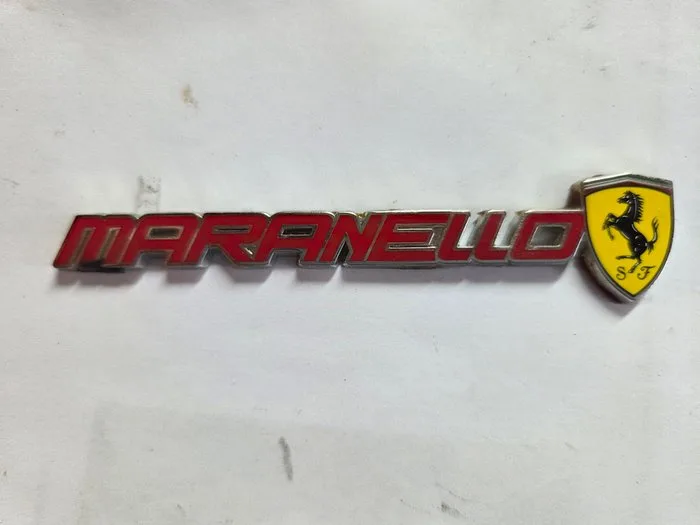 Emblem - Ferrari - FERRARI scritta fregio Maranello
