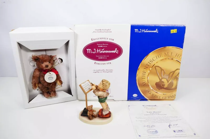 Steiff / Goebel / Hummel A Limited Edition Collector's Set, Little Maestro # 996184, produced in an edition of 20000